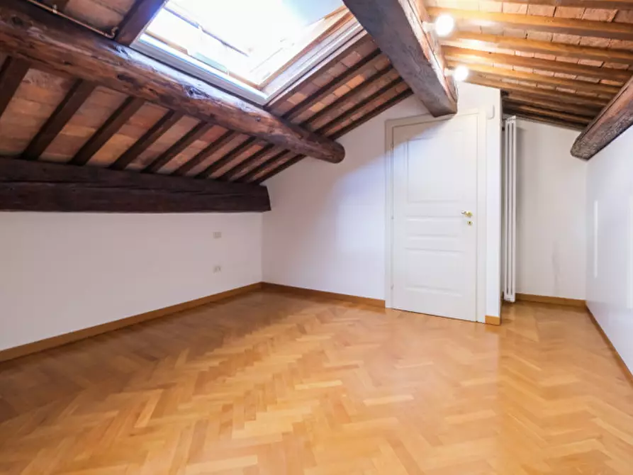 Immagine 20 di Appartamento in vendita  in Galleria del Pozzo Rosso a Vicenza