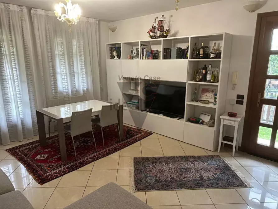 Immagine 7 di Casa trifamiliare in vendita  in VIA GOBBI a Venezia