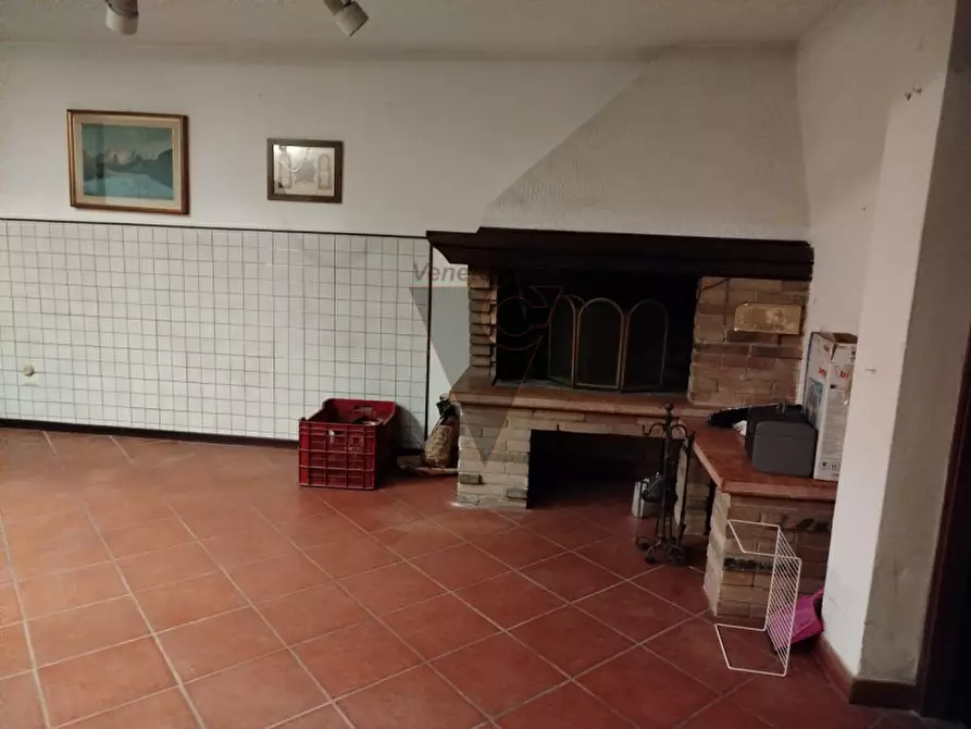 Immagine 17 di Casa trifamiliare in vendita  in VIA GOBBI a Venezia