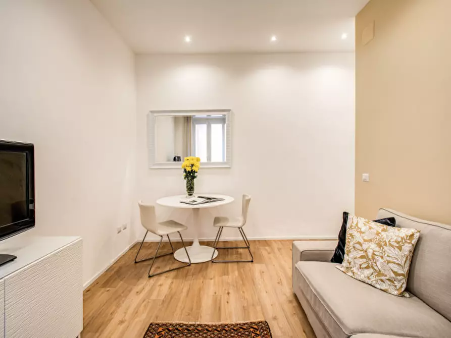 Immagine 4 di Appartamento in affitto  in VICOLO DELLA SCALA a Roma