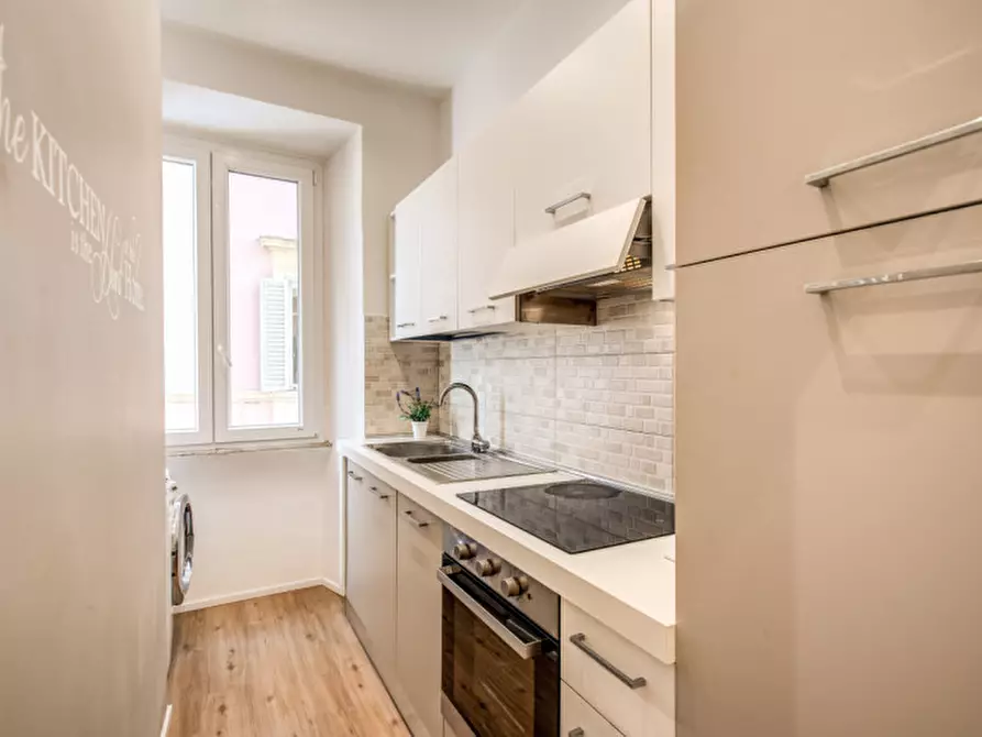 Immagine 11 di Appartamento in affitto  in VICOLO DELLA SCALA a Roma