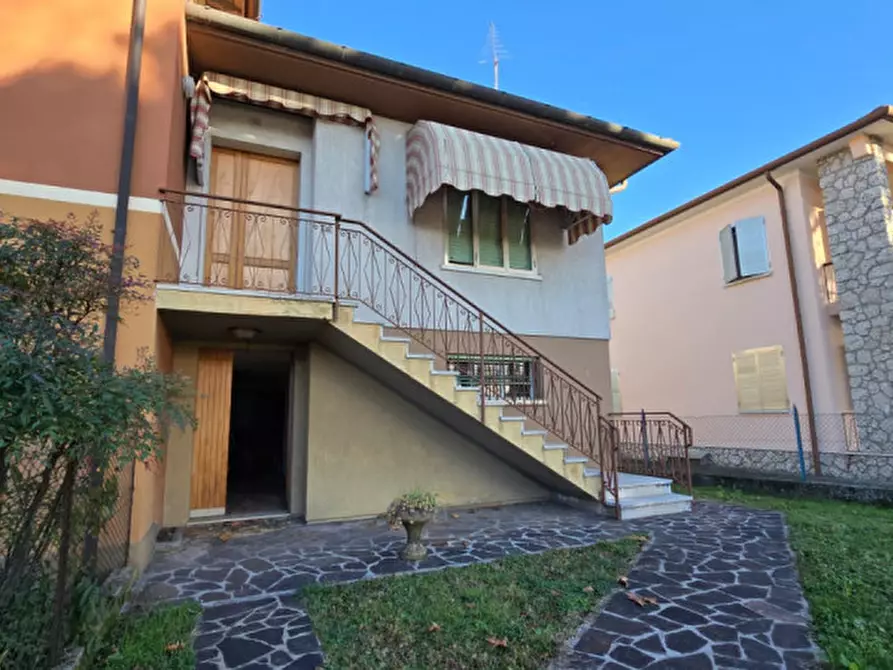 Immagine 17 di Casa bifamiliare in vendita  in Via Schiavonesca Nuova 12 - 13 a Volpago Del Montello