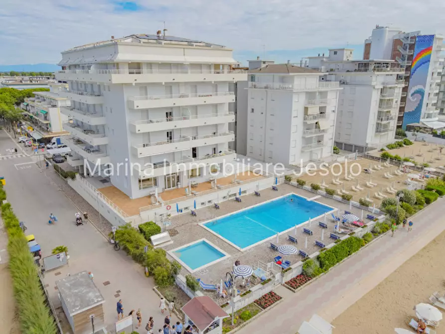 Immagine 1 di Appartamento in vendita  in Via Antoniotto Usodimare a Jesolo