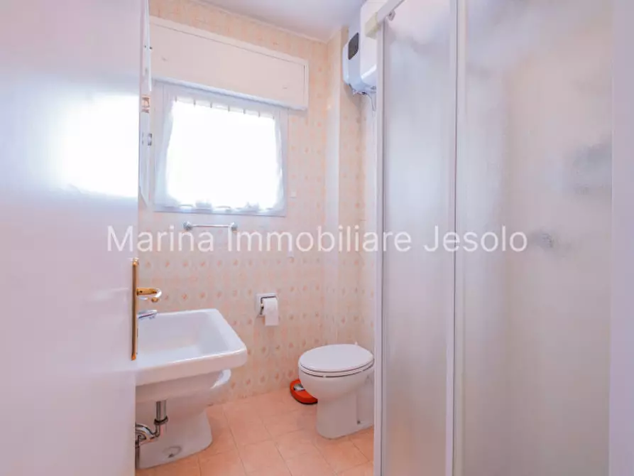 Immagine 12 di Appartamento in vendita  in Via Antoniotto Usodimare a Jesolo