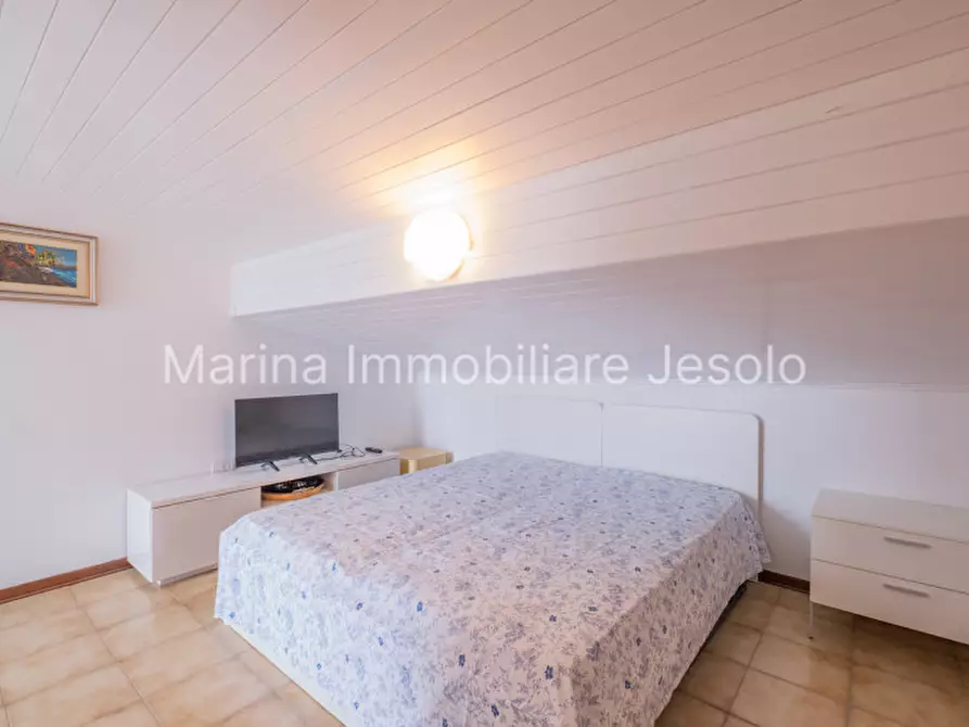 Immagine 21 di Appartamento in vendita  in Via Antoniotto Usodimare a Jesolo