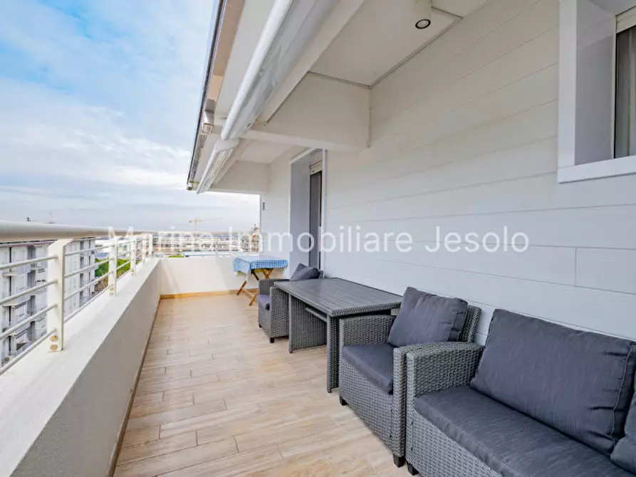 Immagine 24 di Appartamento in vendita  in Via Antoniotto Usodimare a Jesolo