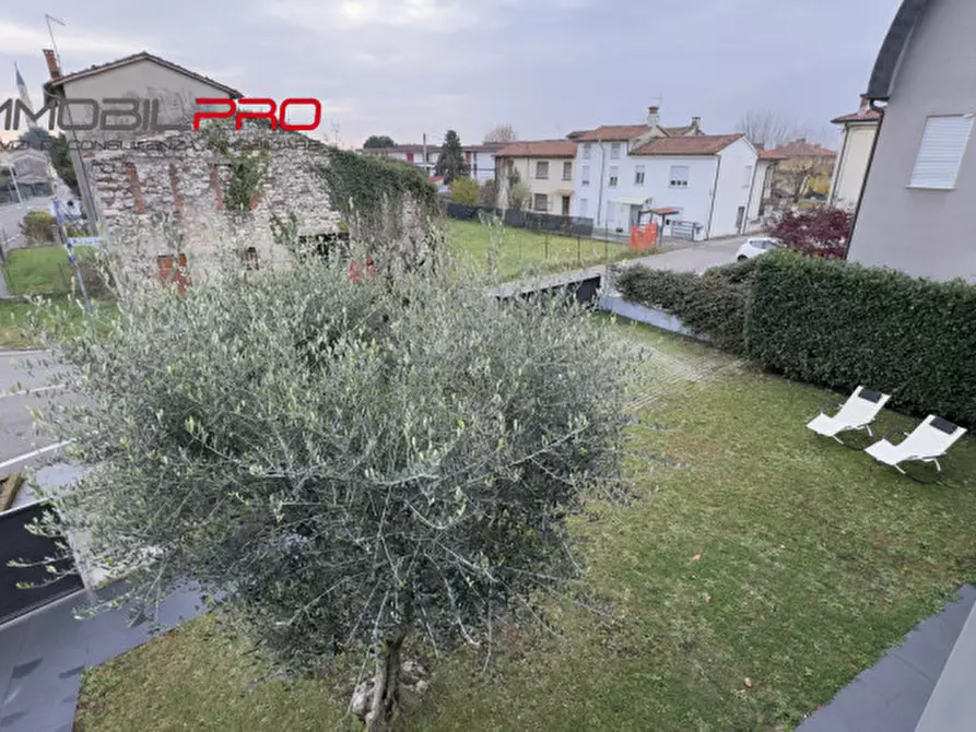 Immagine 3 di Appartamento in vendita  in Via Silvio Pellico, 2 a Zanè