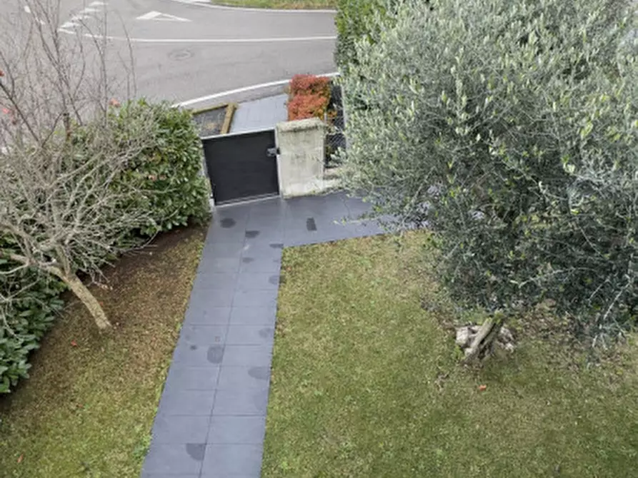 Immagine 4 di Appartamento in vendita  in Via Silvio Pellico, 2 a Zanè