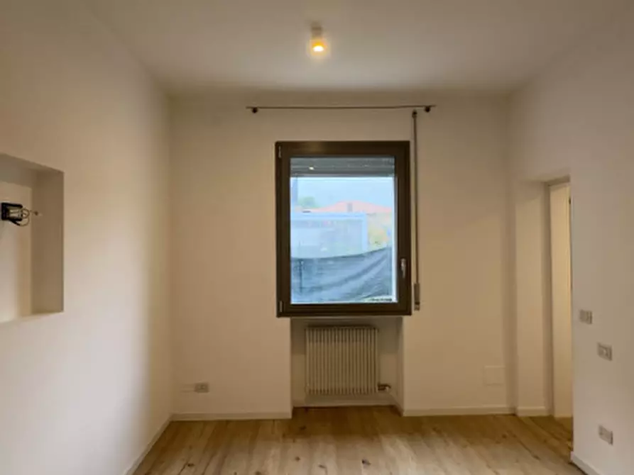 Immagine 27 di Appartamento in vendita  in Via Silvio Pellico, 2 a Zanè