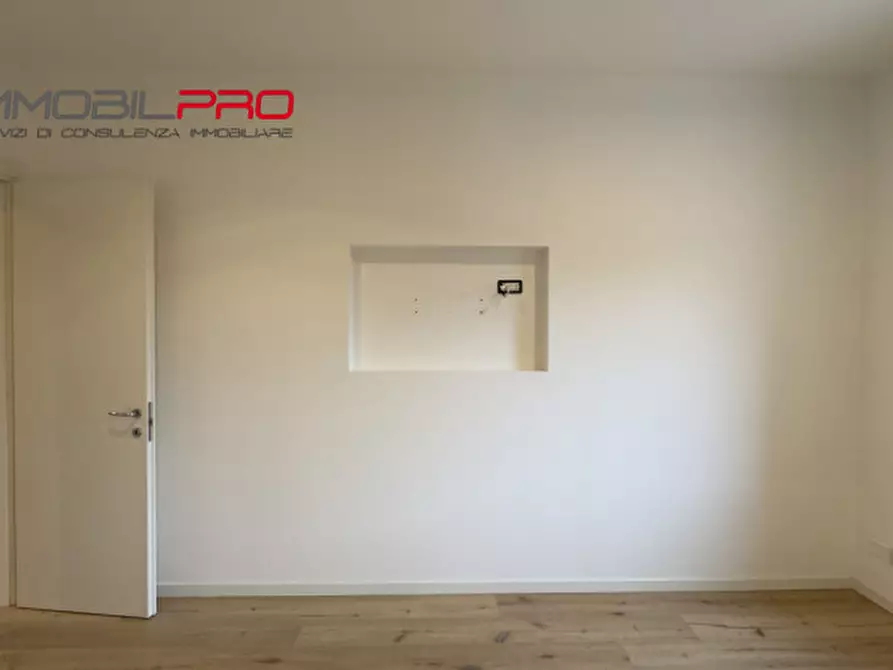 Immagine 29 di Appartamento in vendita  in Via Silvio Pellico, 2 a Zanè