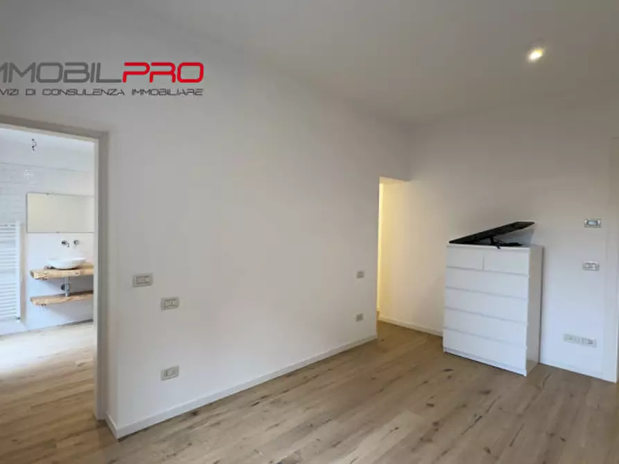 Immagine 32 di Appartamento in vendita  in Via Silvio Pellico, 2 a Zanè