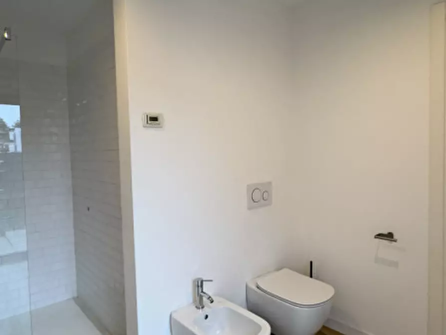 Immagine 35 di Appartamento in vendita  in Via Silvio Pellico, 2 a Zanè