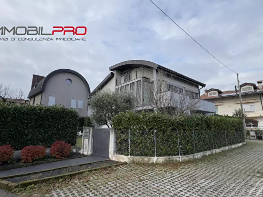 Immagine 51 di Appartamento in vendita  in Via Silvio Pellico, 2 a Zanè