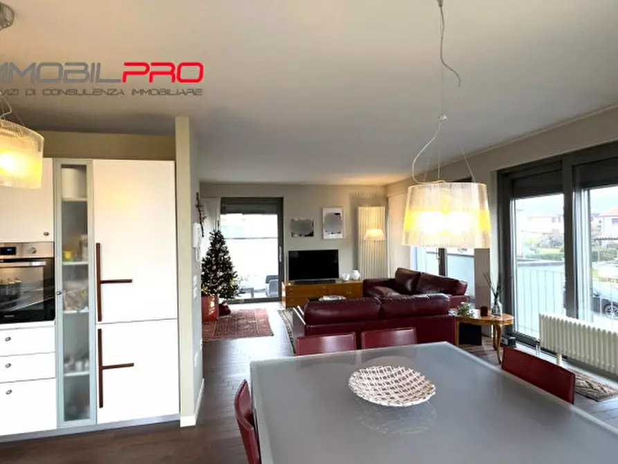 Immagine 1 di Appartamento in vendita  in Via Silvio Pellico, 2 a Zanè