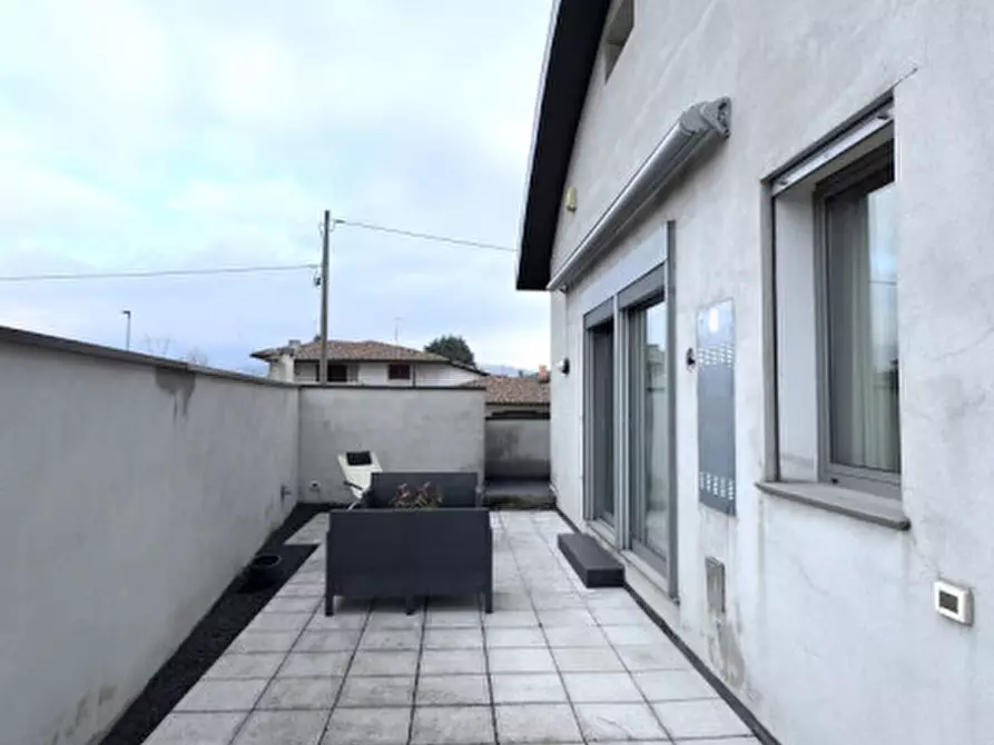 Immagine 30 di Appartamento in vendita  in Via Silvio Pellico, 2 a Zanè