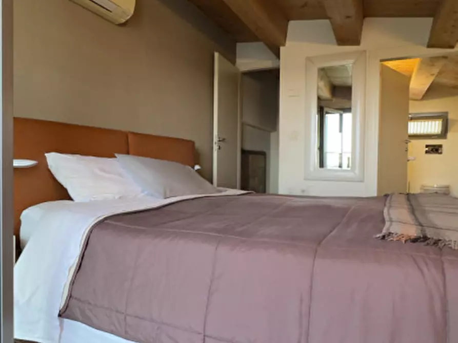 Immagine 40 di Appartamento in vendita  in Via Silvio Pellico, 2 a Zanè