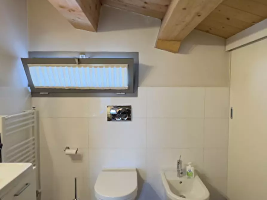 Immagine 41 di Appartamento in vendita  in Via Silvio Pellico, 2 a Zanè