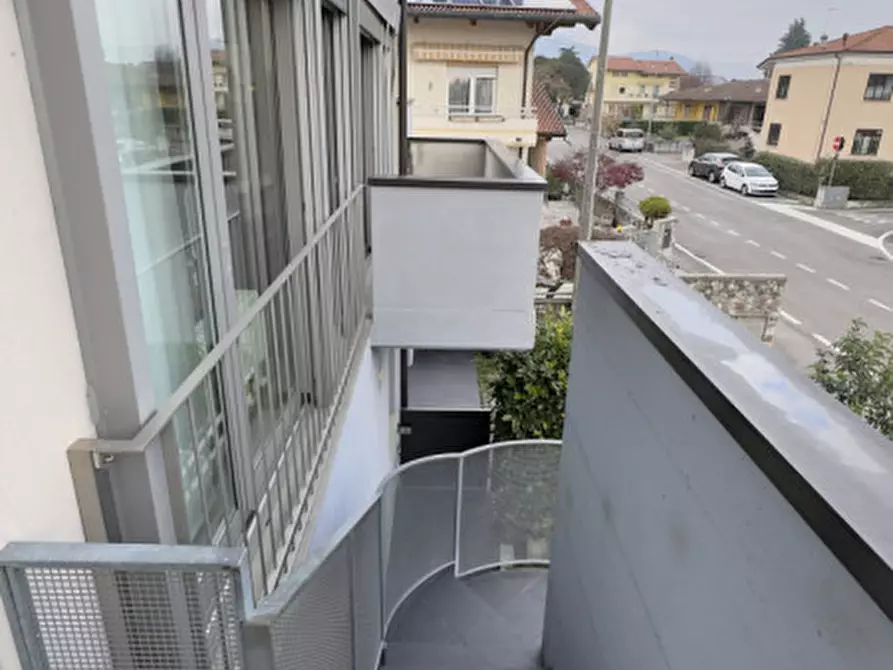 Immagine 50 di Appartamento in vendita  in Via Silvio Pellico, 2 a Zanè