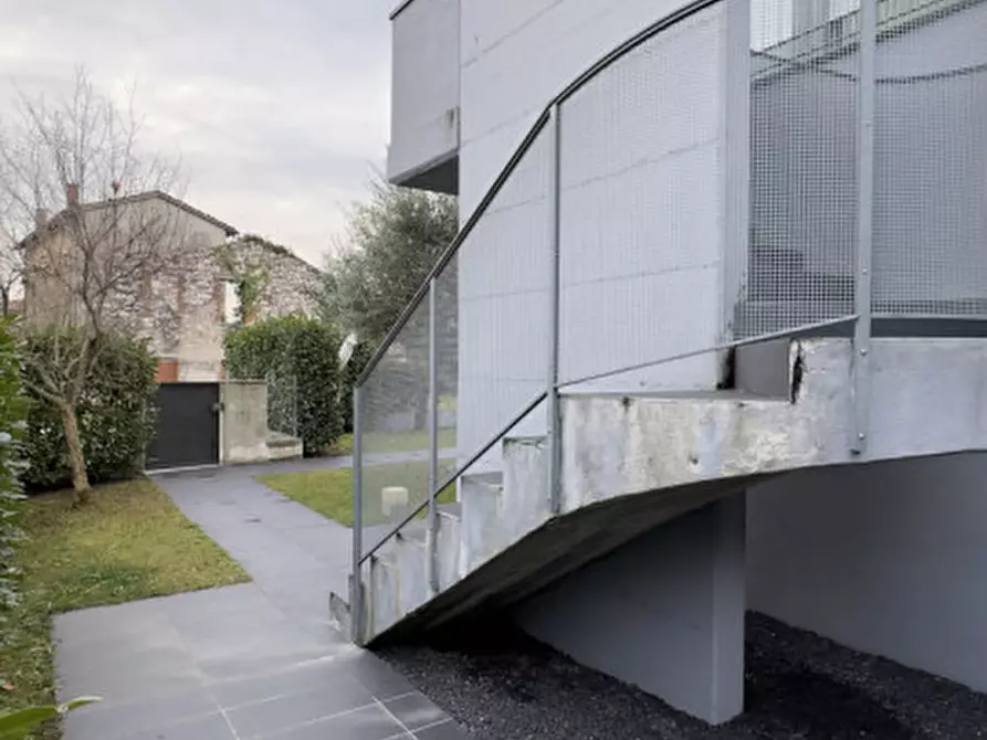 Immagine 51 di Appartamento in vendita  in Via Silvio Pellico, 2 a Zanè