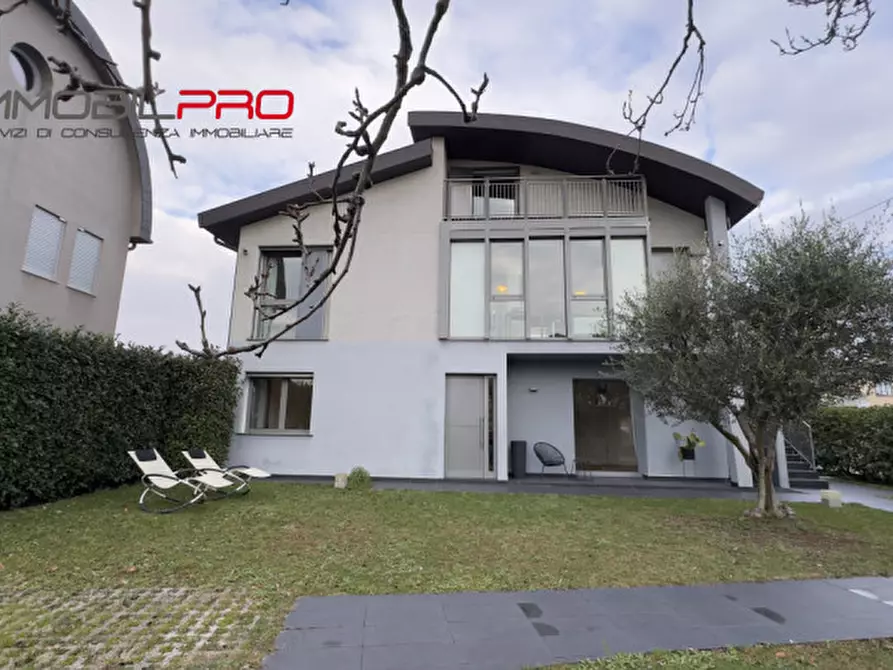 Immagine 52 di Appartamento in vendita  in Via Silvio Pellico, 2 a Zanè