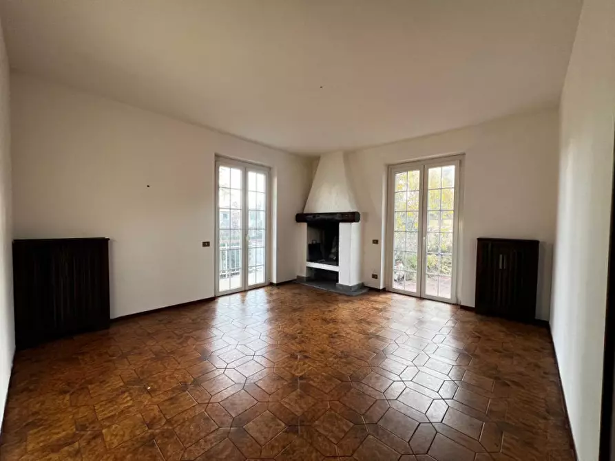 Immagine 10 di Appartamento in vendita  a Desenzano Del Garda