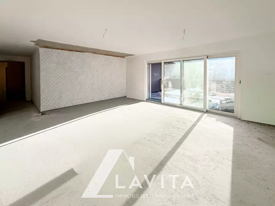 Immagine 2 di Appartamento in vendita  in Dolomiten-Staatsstraße - Strada Statale delle Dolomiti a Montagna .Montan.