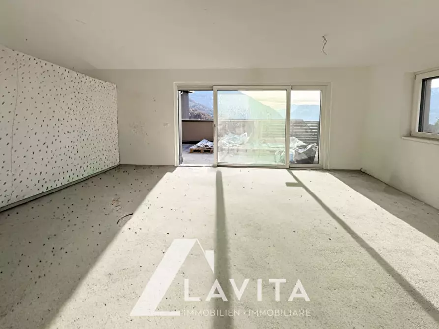 Immagine 3 di Appartamento in vendita  in Dolomiten-Staatsstraße - Strada Statale delle Dolomiti a Montagna .Montan.