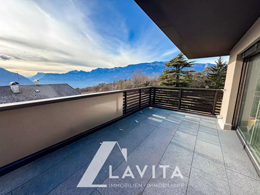 Immagine 5 di Appartamento in vendita  in Dolomiten-Staatsstraße - Strada Statale delle Dolomiti a Montagna .Montan.