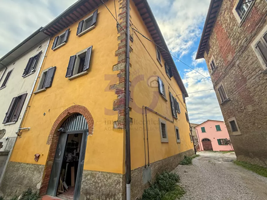 Immagine 1 di Appartamento in vendita  in San Giuliano a Arezzo