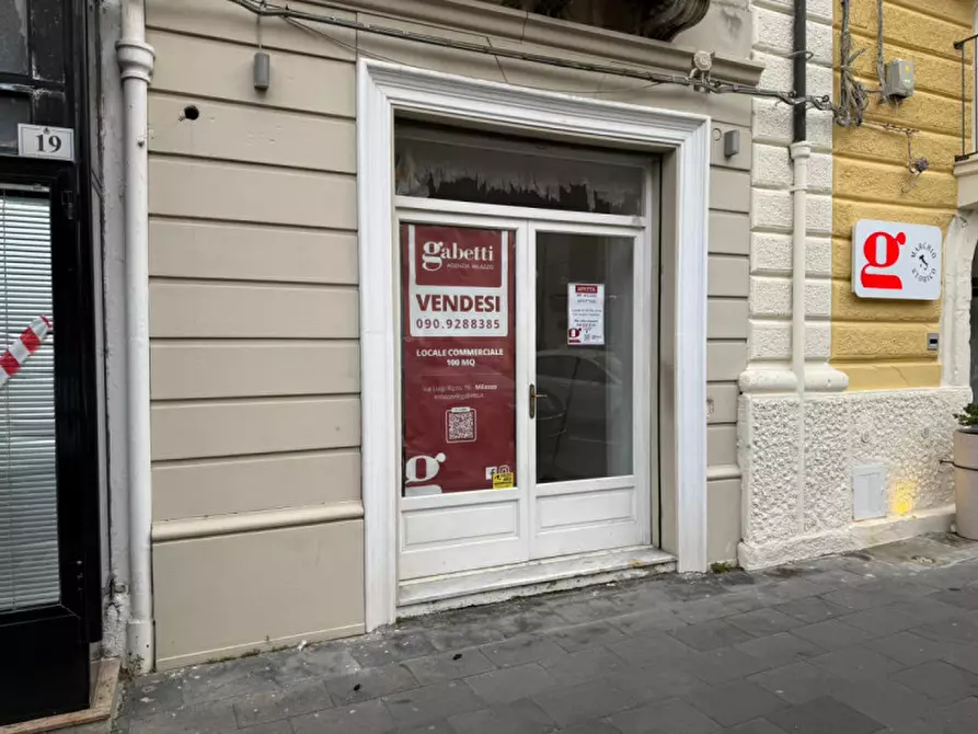 Immagine 8 di Negozio in affitto  in Via Domenico Piraino,21 a Milazzo