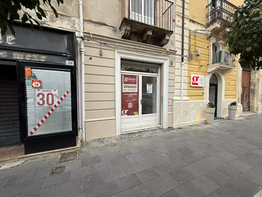 Immagine 9 di Negozio in affitto  in Via Domenico Piraino,21 a Milazzo