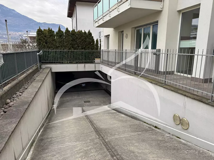 Immagine 5 di Garage in vendita  in Via Santi Cosma e Damiano n. 33 a Trento