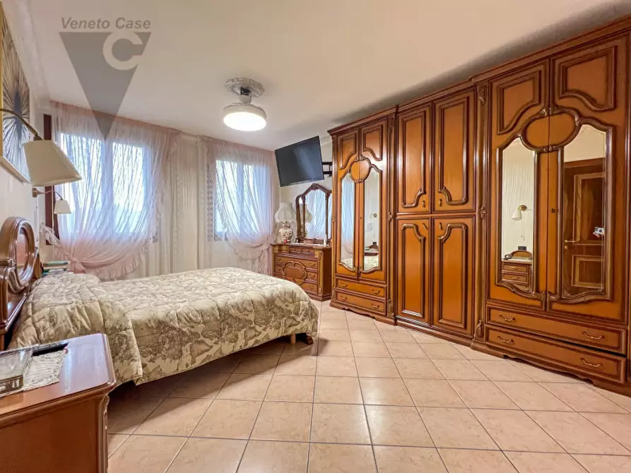 Immagine 19 di Villa in vendita  in Via Verdi a Cona