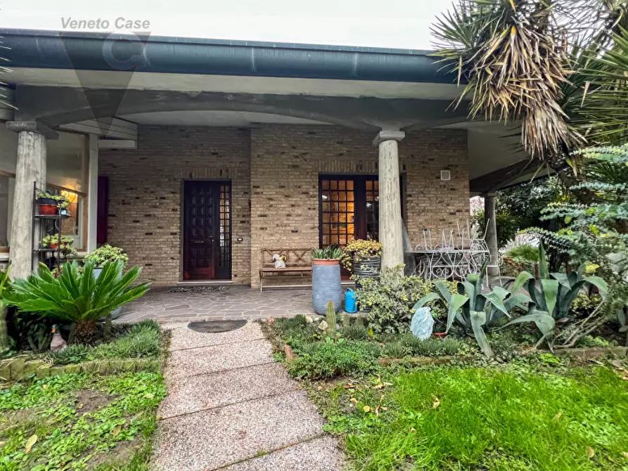 Immagine 39 di Villa in vendita  in Via Verdi a Cona