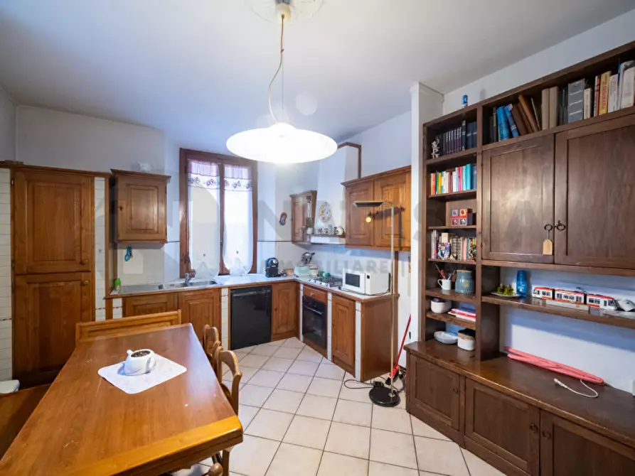 Immagine 2 di Appartamento in vendita  in Piazza Cairoli 20 a Pontassieve