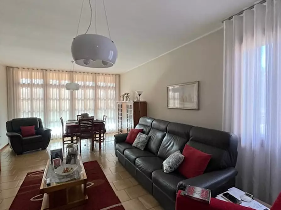 Immagine 11 di Villa in vendita  a Cittadella