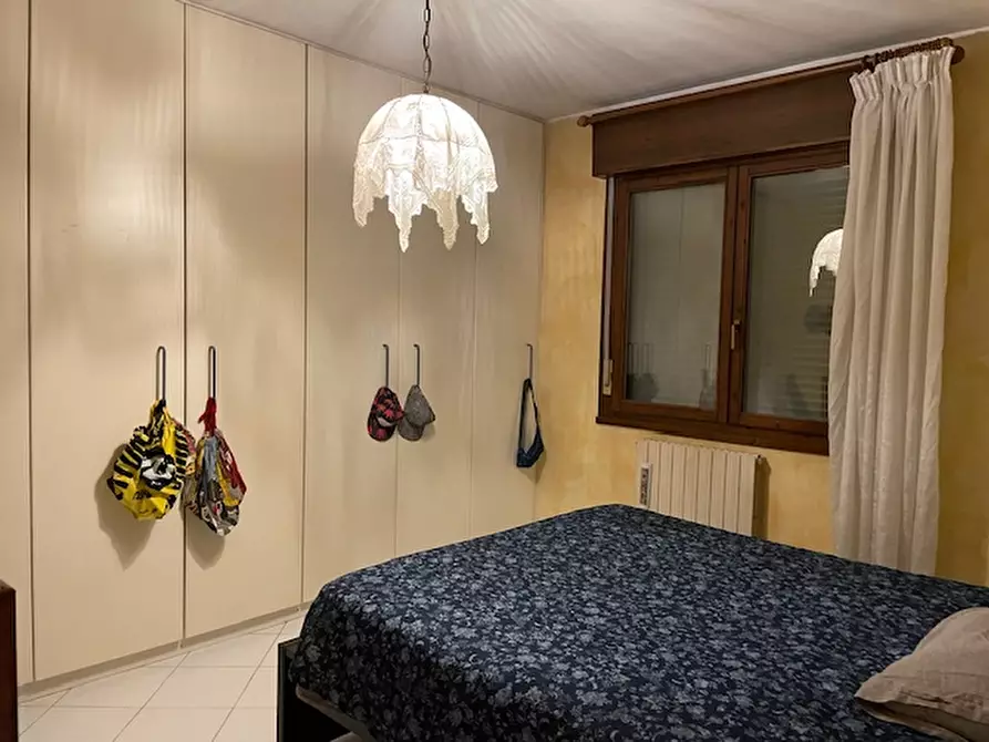 Immagine 5 di Appartamento in vendita  in viale caduti di fani a Fosso'