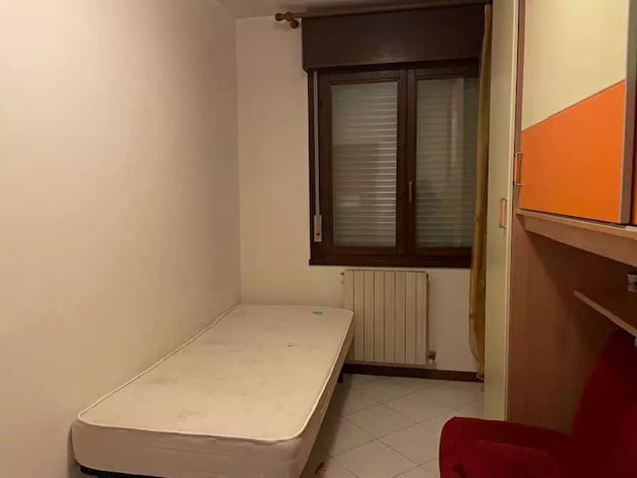 Immagine 6 di Appartamento in vendita  in viale caduti di fani a Fosso'