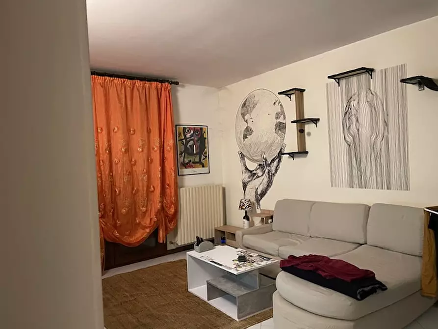 Immagine 12 di Appartamento in vendita  in viale caduti di fani a Fosso'