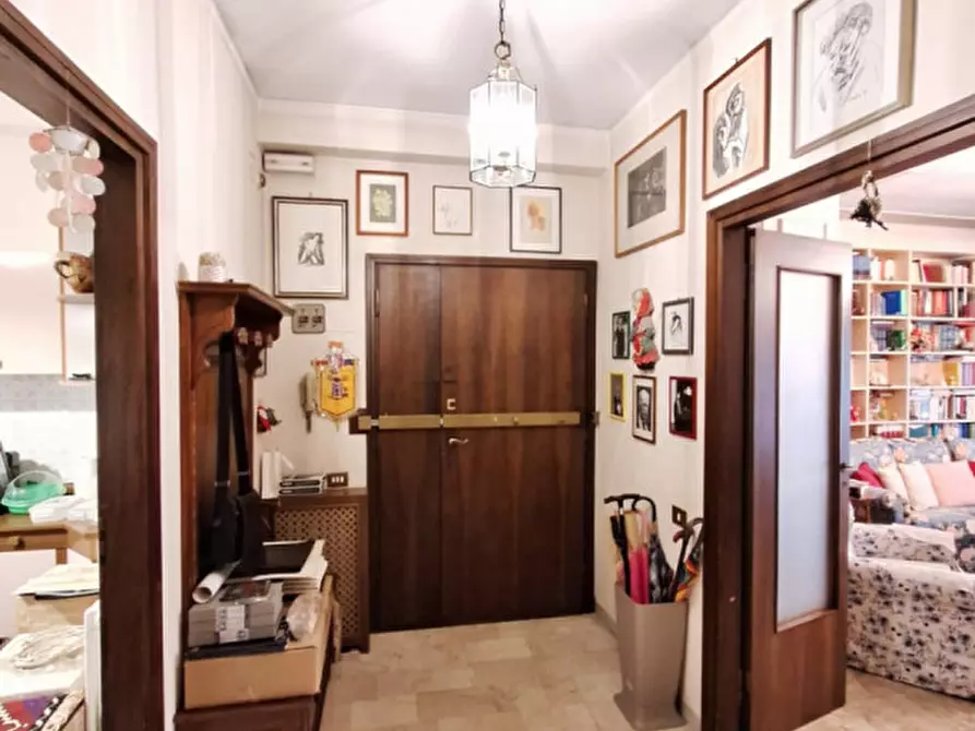 Immagine 1 di Appartamento in vendita  in Corso del Popolo a Rovigo