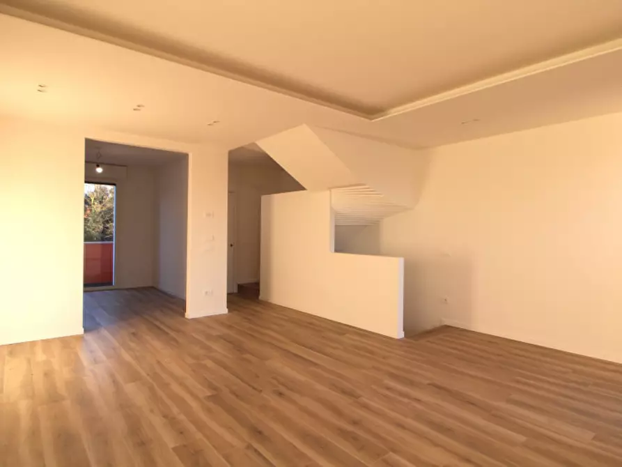 Immagine 3 di Villetta a schiera in vendita  in Via Giuseppe Mazzini n. 109 a Stanghella