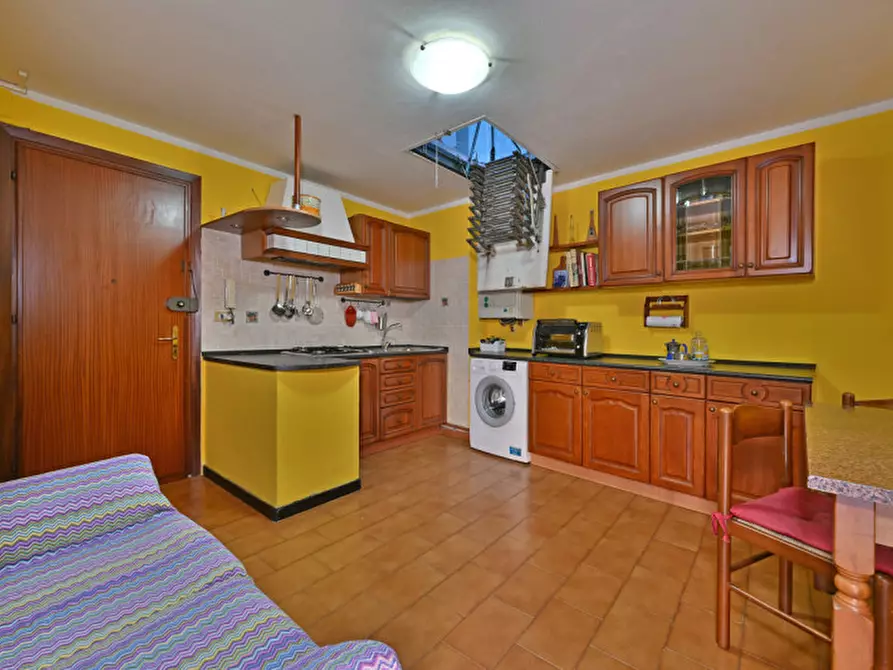 Immagine 8 di Appartamento in vendita  in Piazza Antonio Gramsci a Quiliano