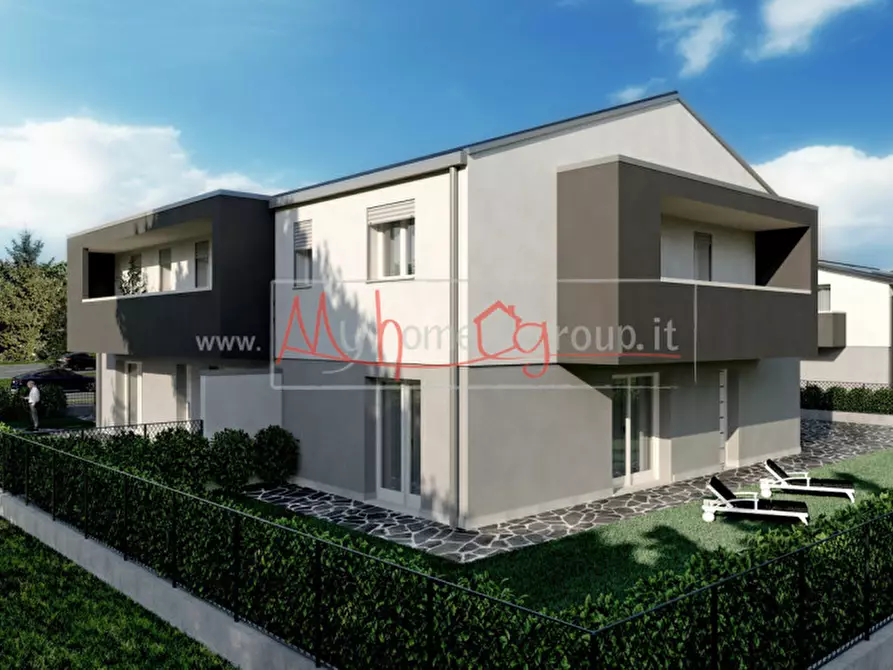 Immagine 2 di Casa trifamiliare in vendita  a Cervarese Santa Croce