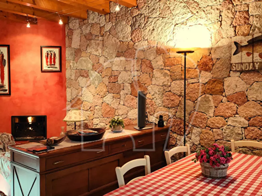 Immagine 12 di Villetta a schiera in vendita  a Costermano sul Garda