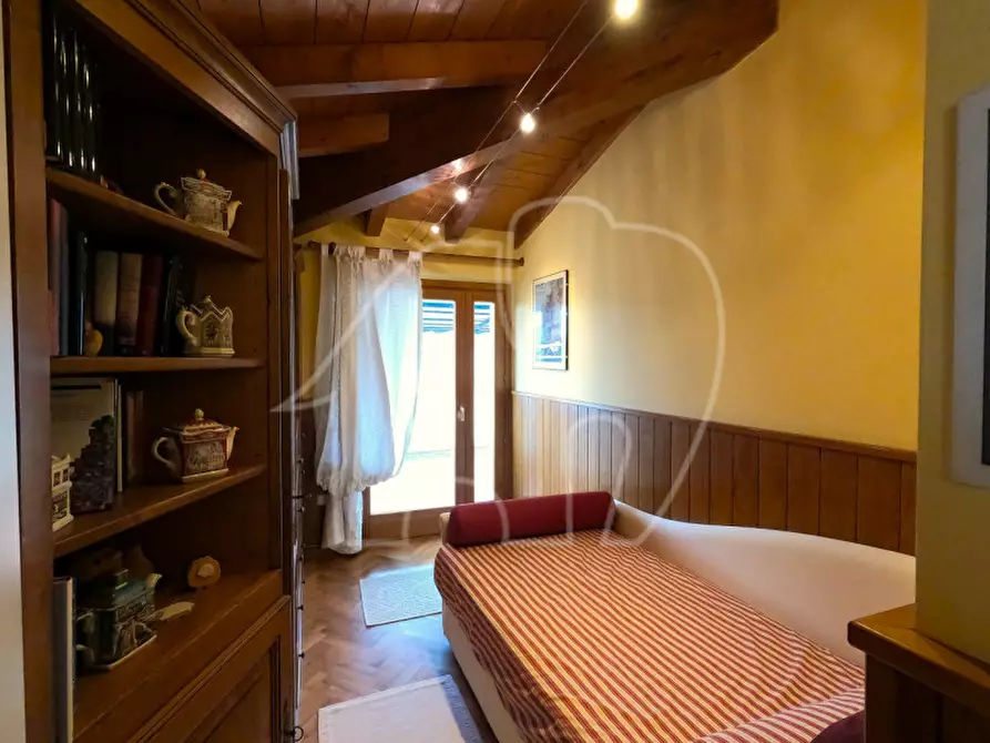 Immagine 23 di Villetta a schiera in vendita  a Costermano sul Garda