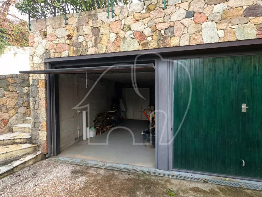 Immagine 32 di Villetta a schiera in vendita  a Costermano sul Garda