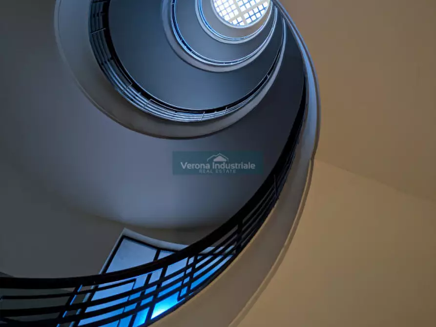 Immagine 1 di Appartamento in vendita  in Corso Porta Nuova Verona a Verona