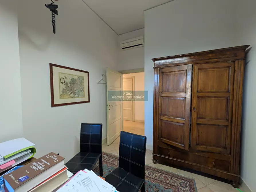 Immagine 10 di Appartamento in vendita  in Corso Porta Nuova Verona a Verona