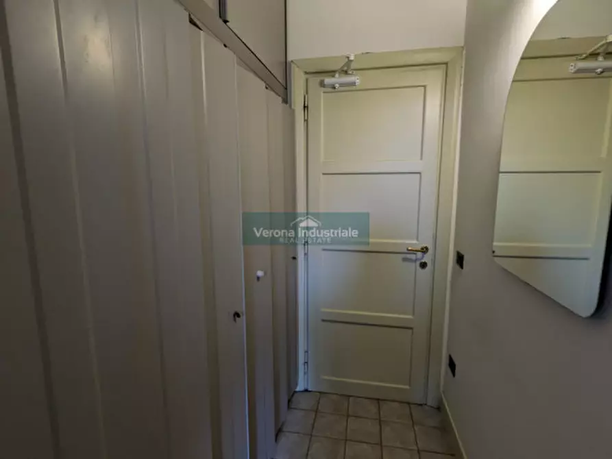 Immagine 15 di Appartamento in vendita  in Corso Porta Nuova Verona a Verona