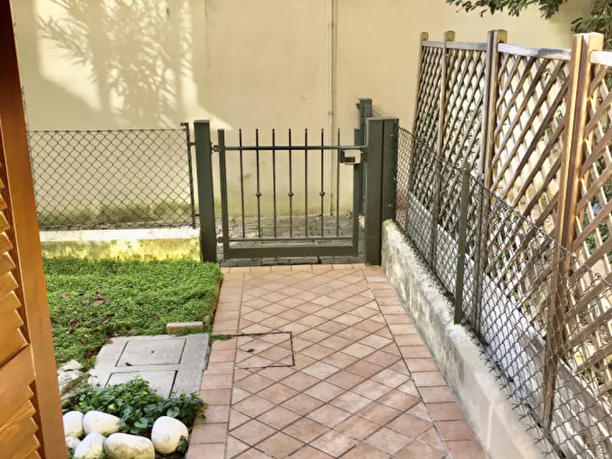 Immagine 1 di Appartamento in vendita  in Viale Gramsci a Cesena